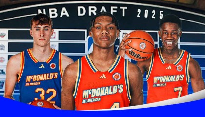 小牛队季前表现不佳，伤病频发，浓眉哥体重增加